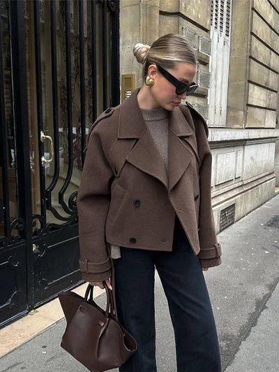 Dames Peacoat Jas – Wol – Dubbelrijig – Cropped Model – Grote Revers – Getailleerd